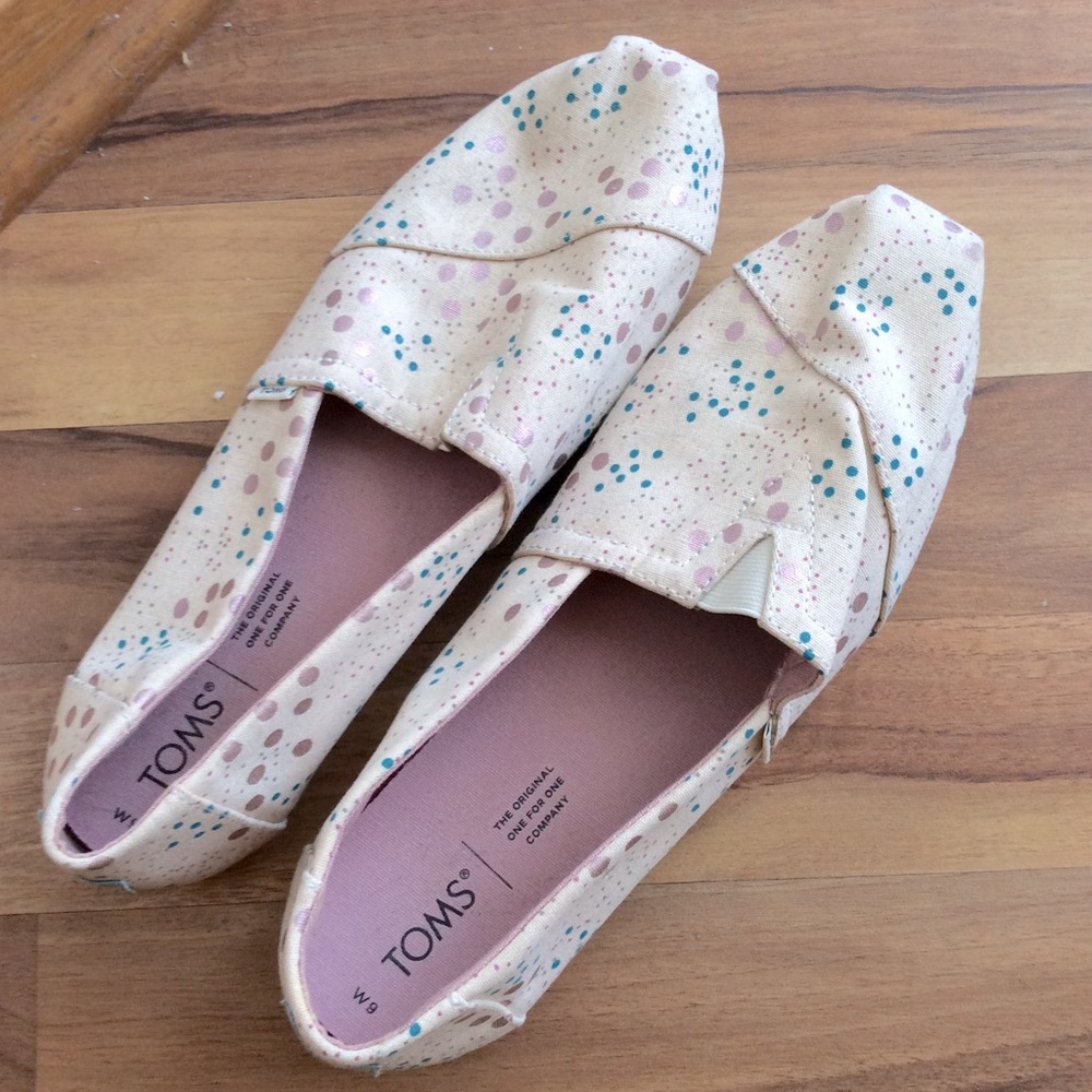 Toms shoes